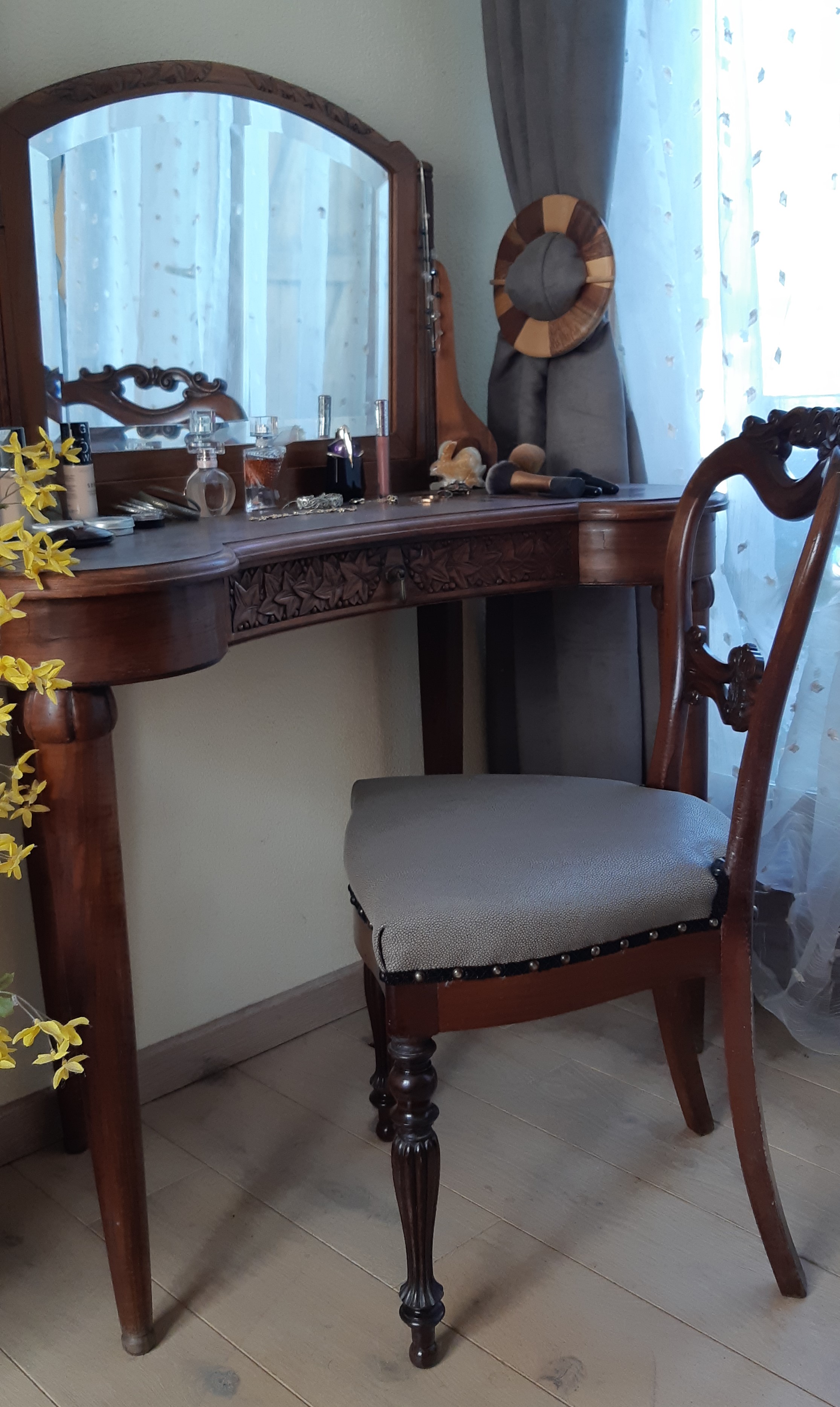 Chaise ancienne simili raie