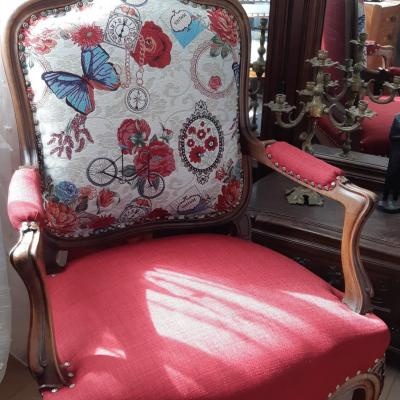 Fauteuil a la reine papillons corrige