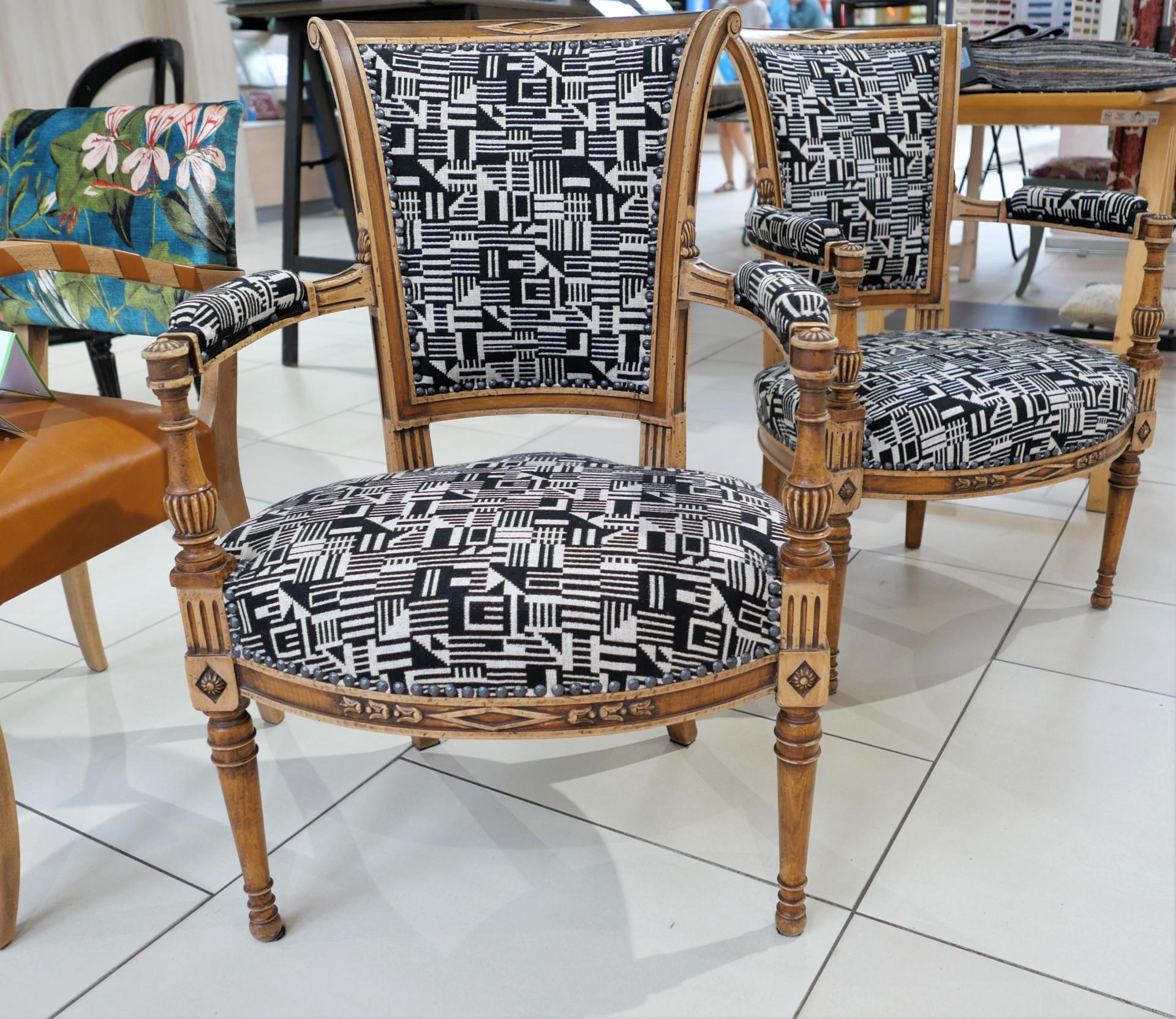 Paire de fauteuils Directoire