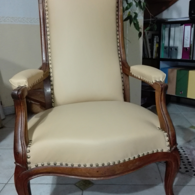 voltaire simili cuir